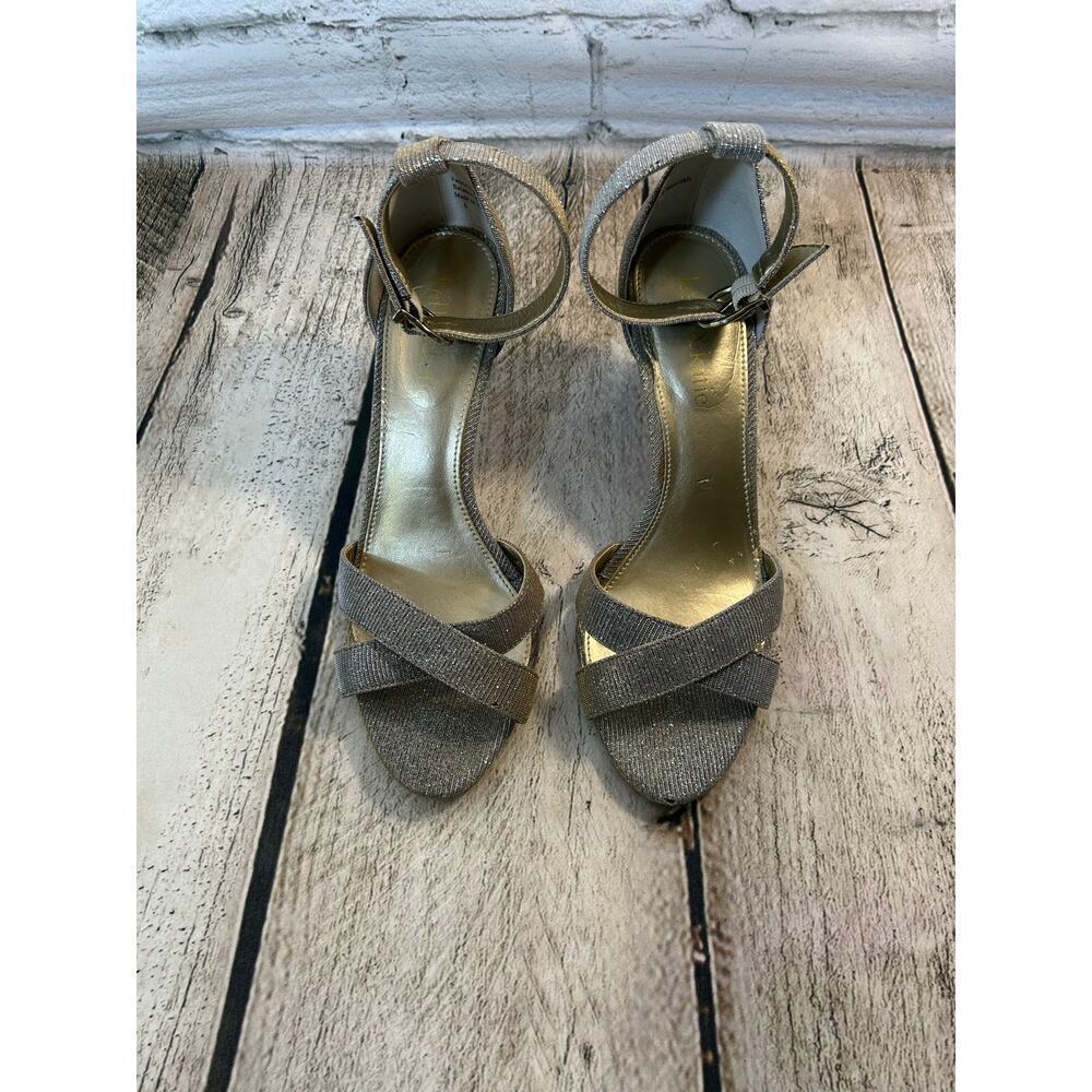 KELLY & KATIE Women’s Gold Sparkle Ankle Strap Heels / Size: 6 - Picture 2 of 14